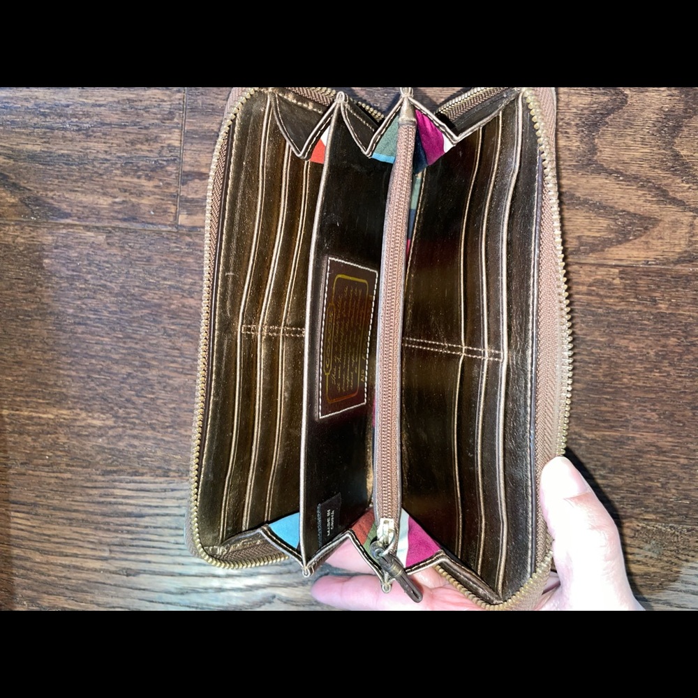 Coach Diaper Bag - Picture 6 of 8